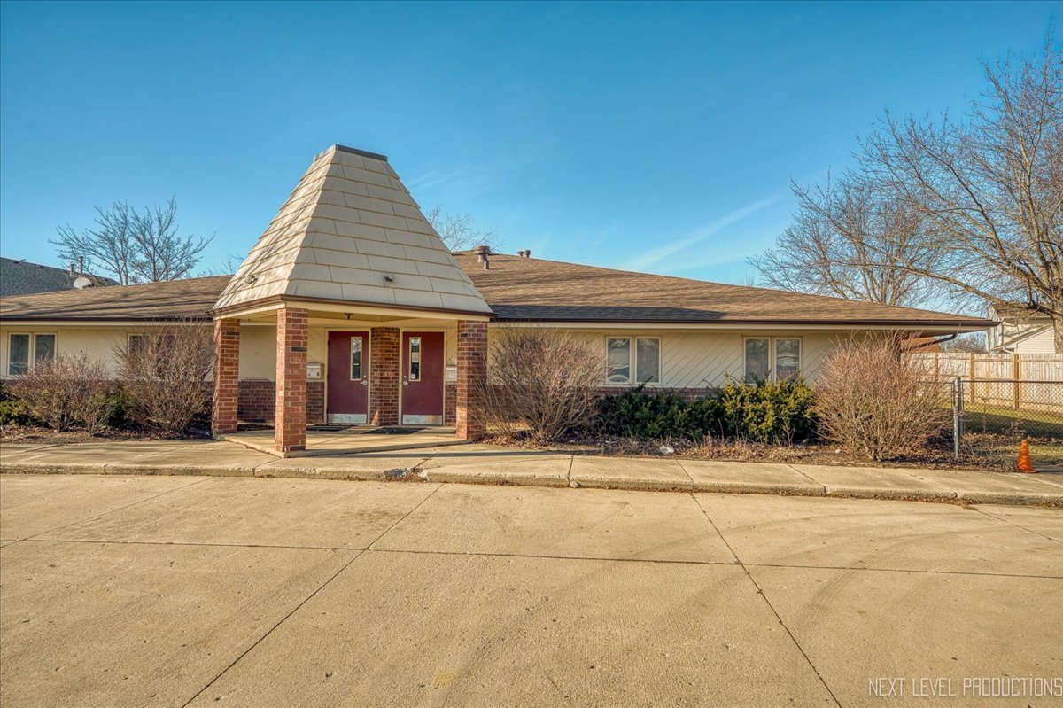 1030 Summerfield Drive #A, Roselle, IL 60172