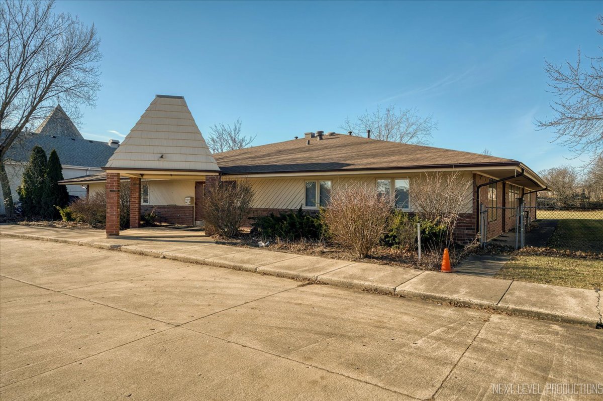 1030 Summerfield Drive #A, Roselle, IL 60172