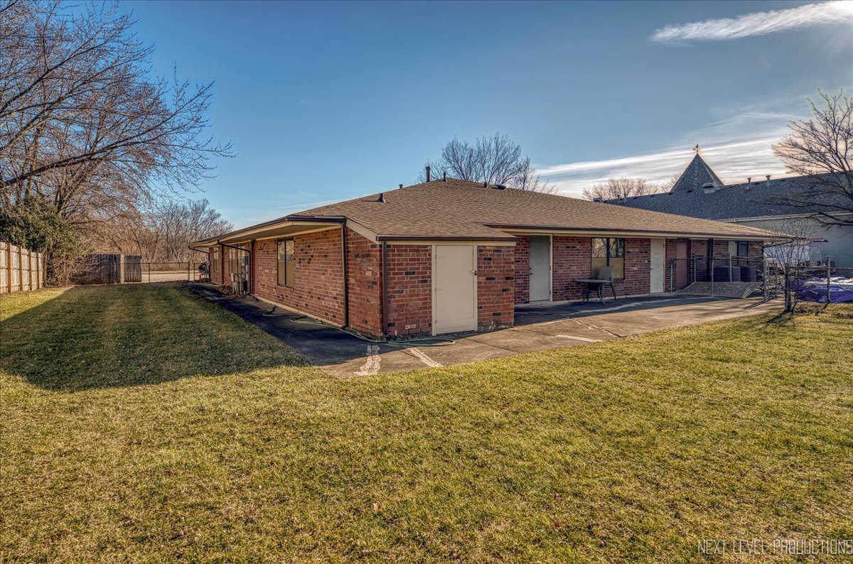1030 Summerfield Drive #A, Roselle, IL 60172