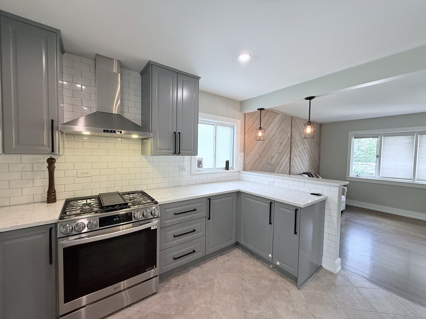 2840 Golf Road, Joliet, IL 60432