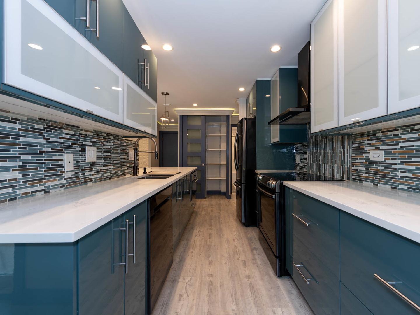 1103 S Hunt Club Drive #121, Mount Prospect, IL 60056