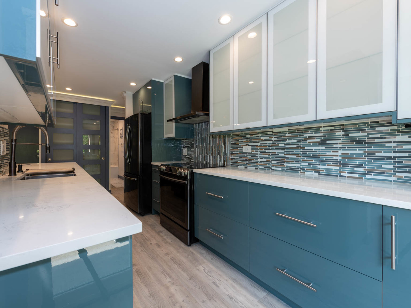 1103 S Hunt Club Drive #121, Mount Prospect, IL 60056