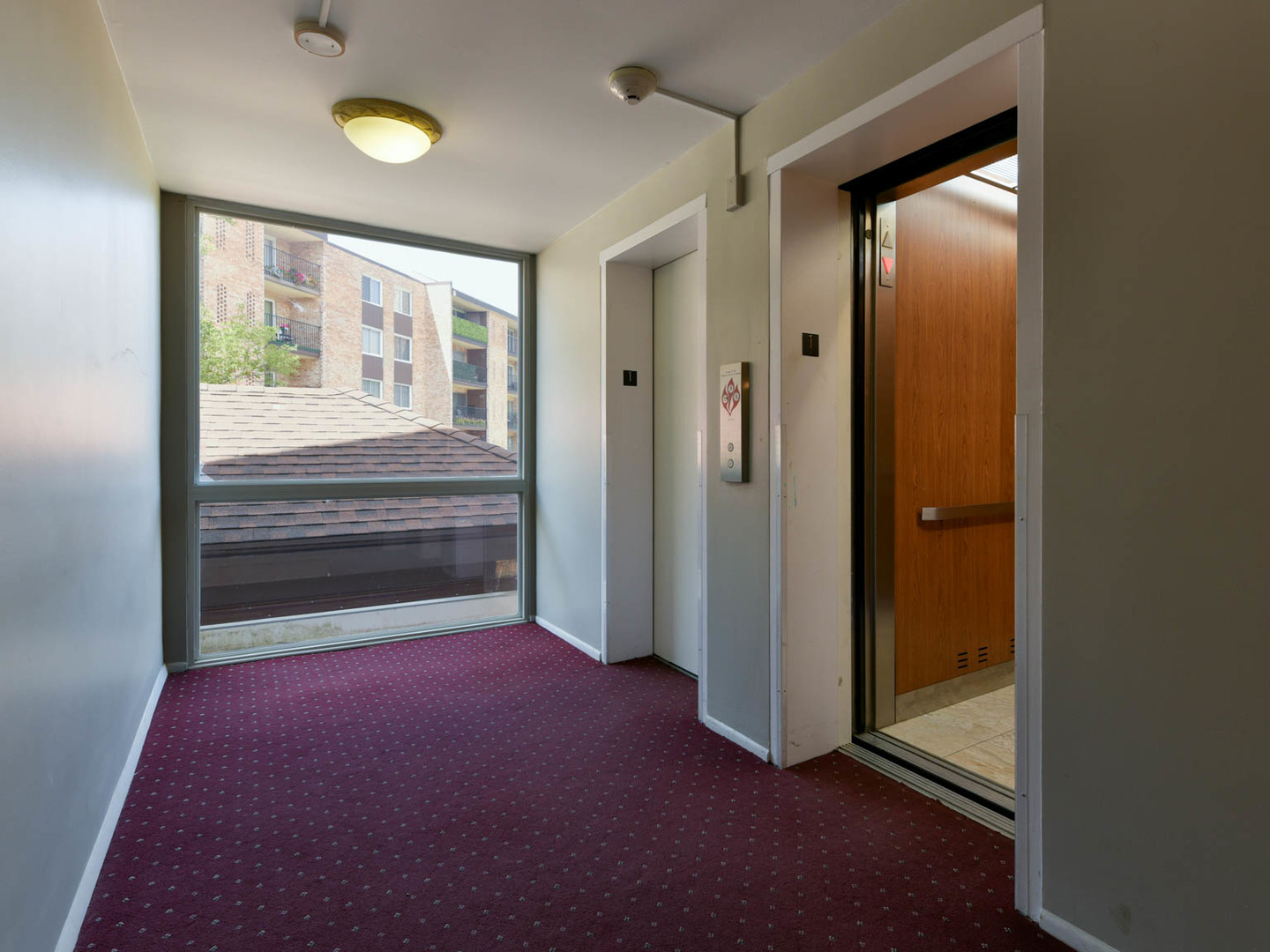 1103 S Hunt Club Drive #121, Mount Prospect, IL 60056