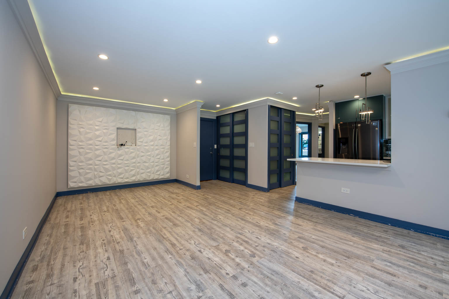 1103 S Hunt Club Drive #121, Mount Prospect, IL 60056