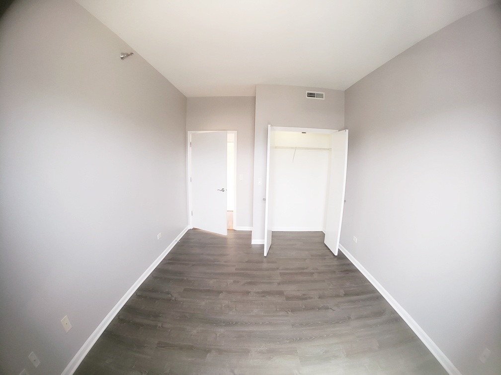 100 N Hermitage Avenue #916, Chicago, IL 60612