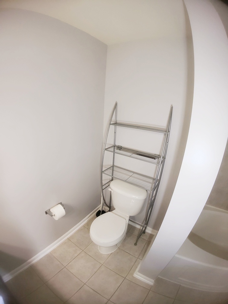 100 N Hermitage Avenue #916, Chicago, IL 60612
