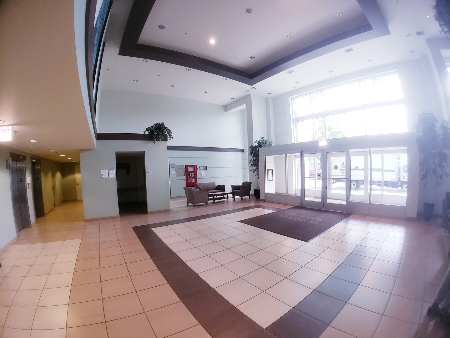 100 N Hermitage Avenue #916, Chicago, IL 60612