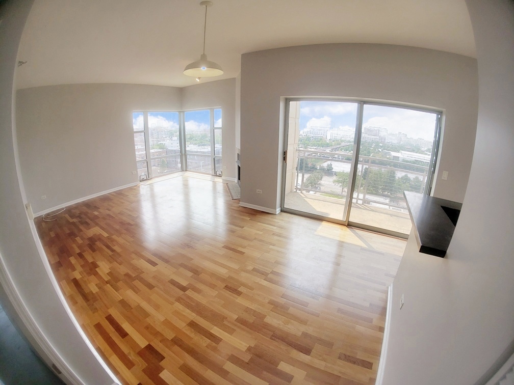 100 N Hermitage Avenue #916, Chicago, IL 60612