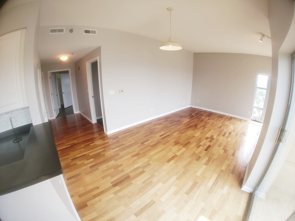 100 N Hermitage Avenue #916, Chicago, IL 60612
