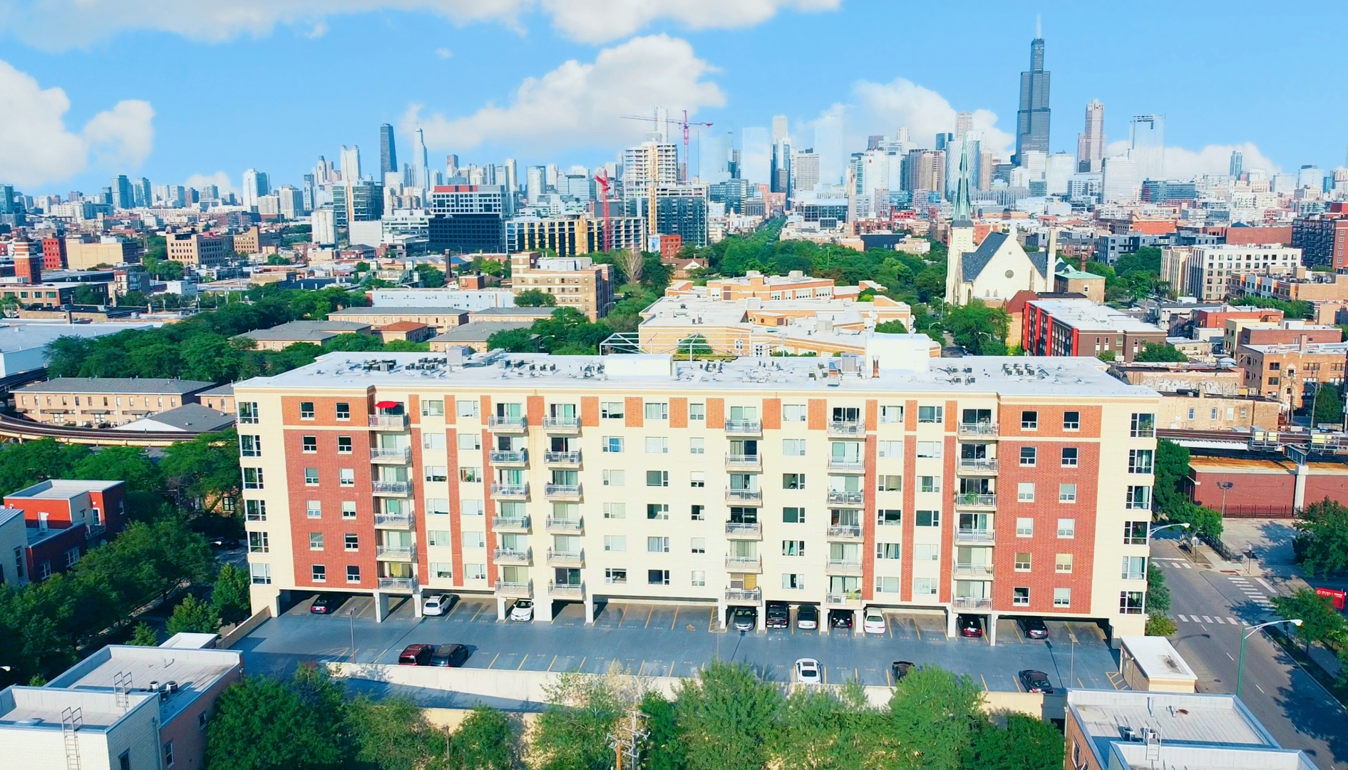 100 N Hermitage Avenue #916, Chicago, IL 60612
