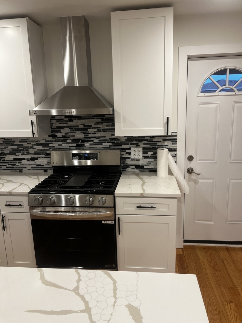 2549 N 72nd Court #3, Elmwood Park, IL 60707
