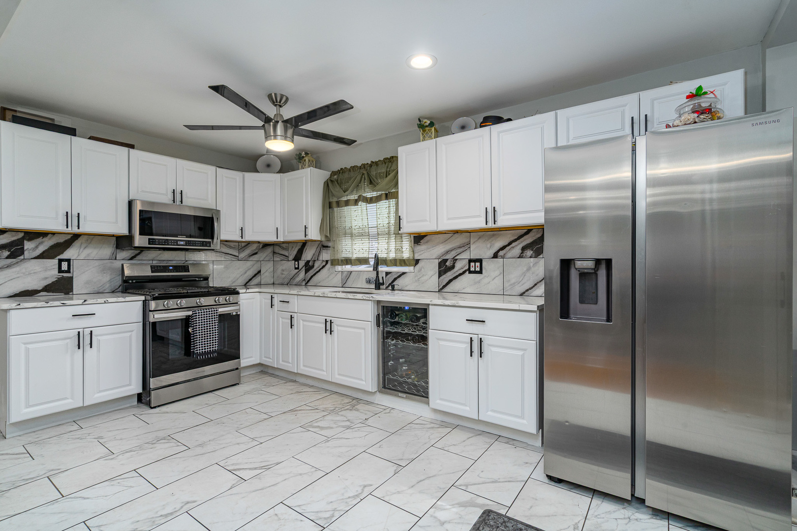 42 46th Avenue, Bellwood, IL 60104