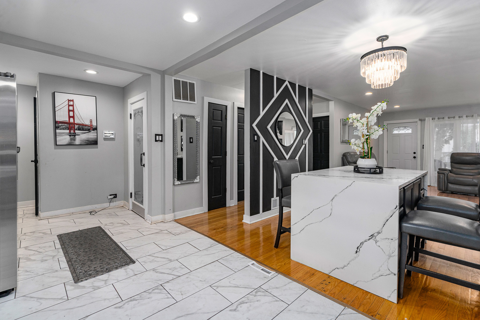 42 46th Avenue, Bellwood, IL 60104