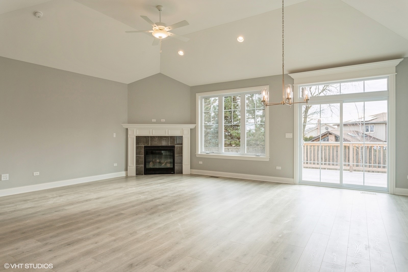 1066 Livingston Avenue, Highland Park, IL 60035