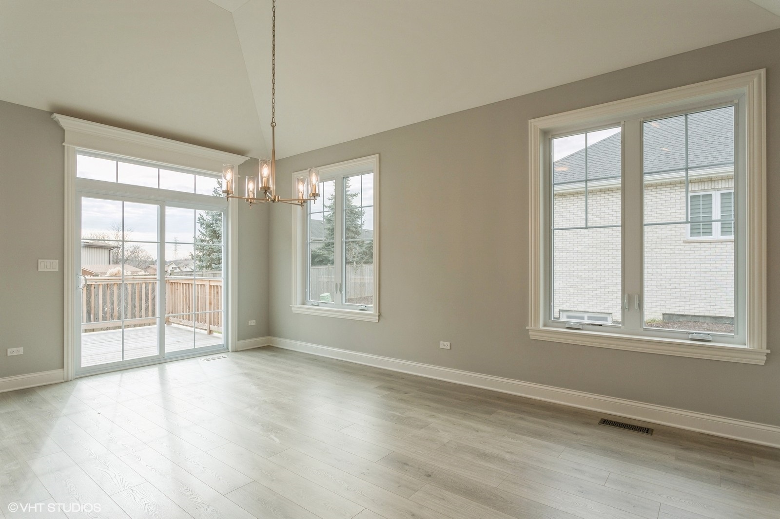 1066 Livingston Avenue, Highland Park, IL 60035