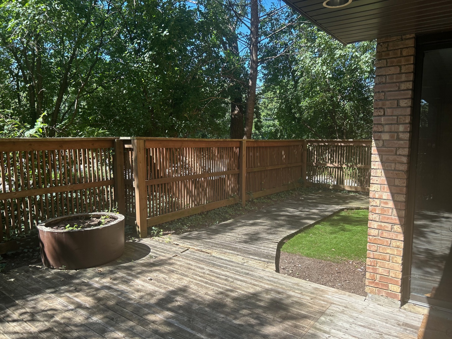 5500 Hillcrest Lane #129-1L, Lisle, IL 60532