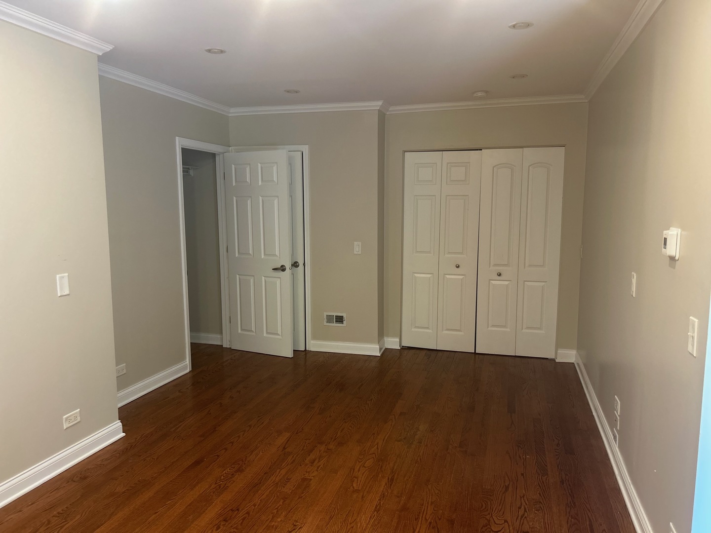 5500 Hillcrest Lane #129-1L, Lisle, IL 60532