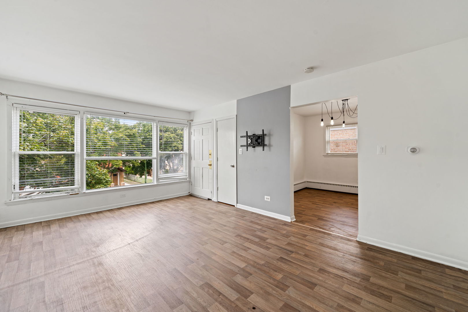 7027 W diversey Avenue, Chicago, IL 60707