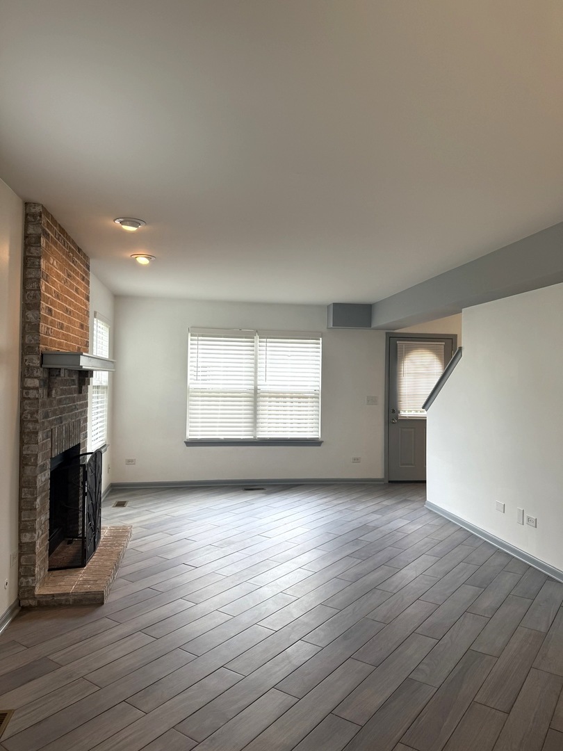 21439 Abbey Lane #21439, Crest Hill, IL 60403