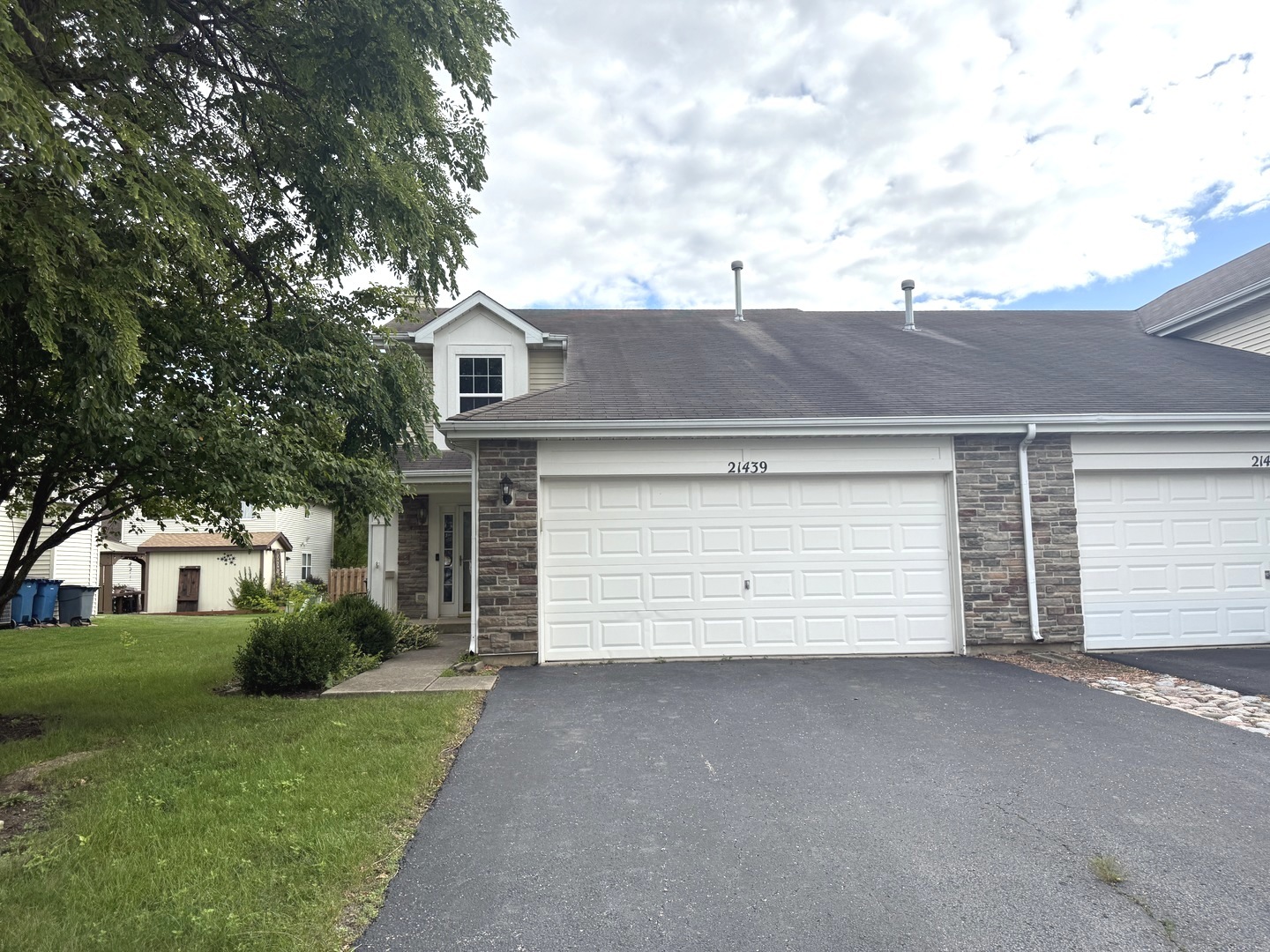 21439 Abbey Lane #21439, Crest Hill, IL 60403
