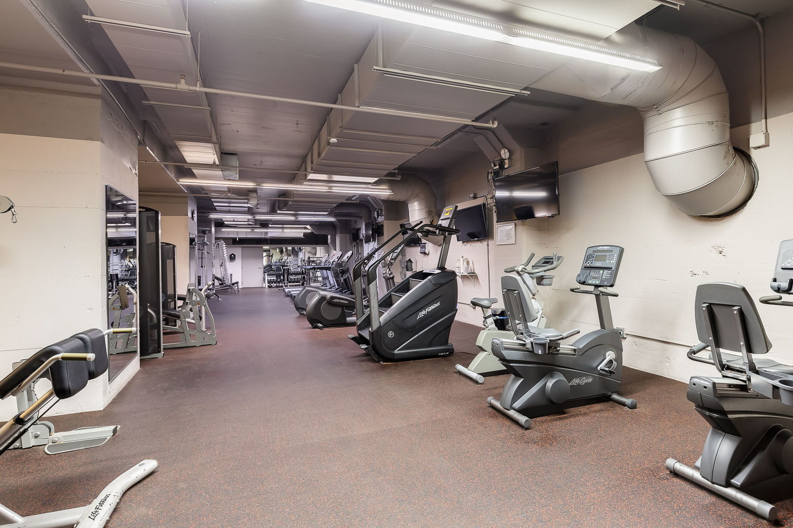 565 W Quincy Street #814, Chicago, IL 60661