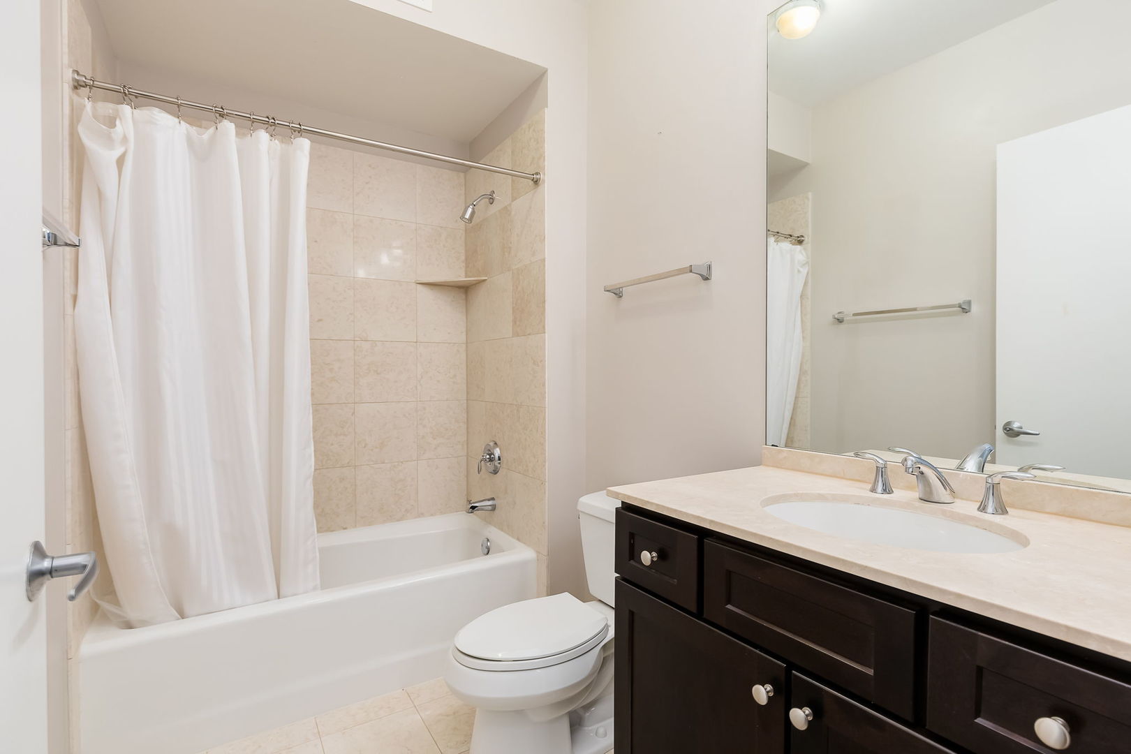 565 W Quincy Street #814, Chicago, IL 60661
