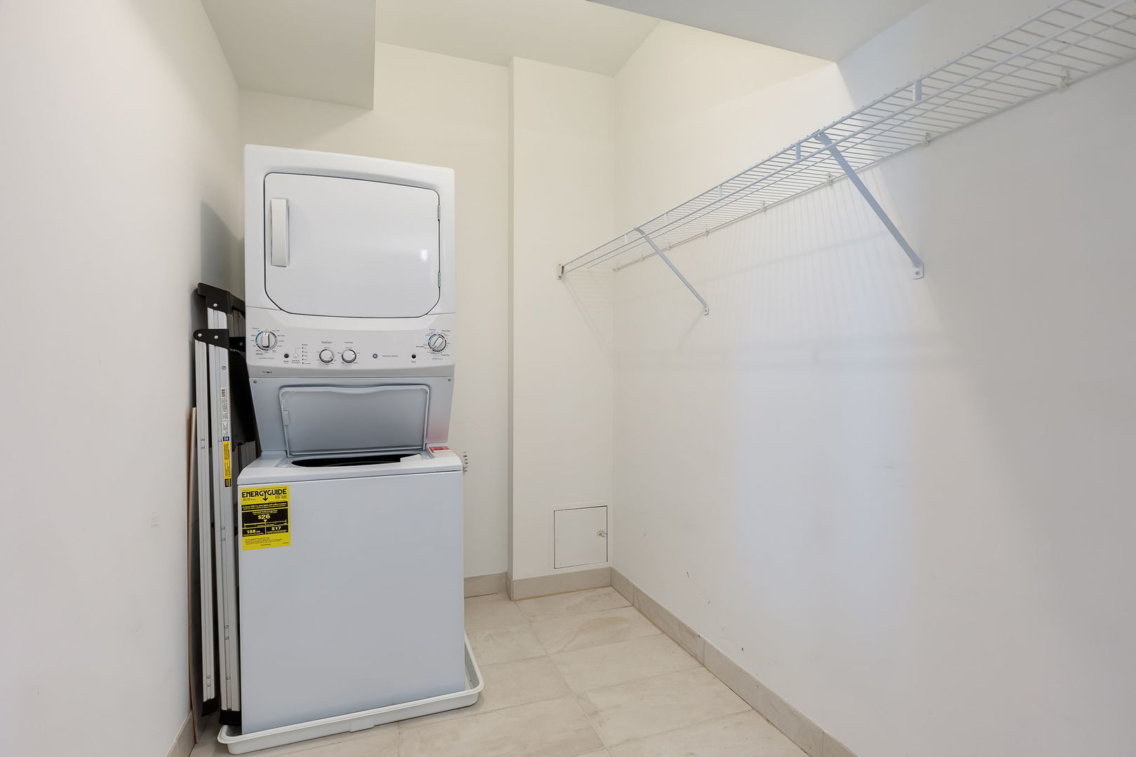 565 W Quincy Street #814, Chicago, IL 60661