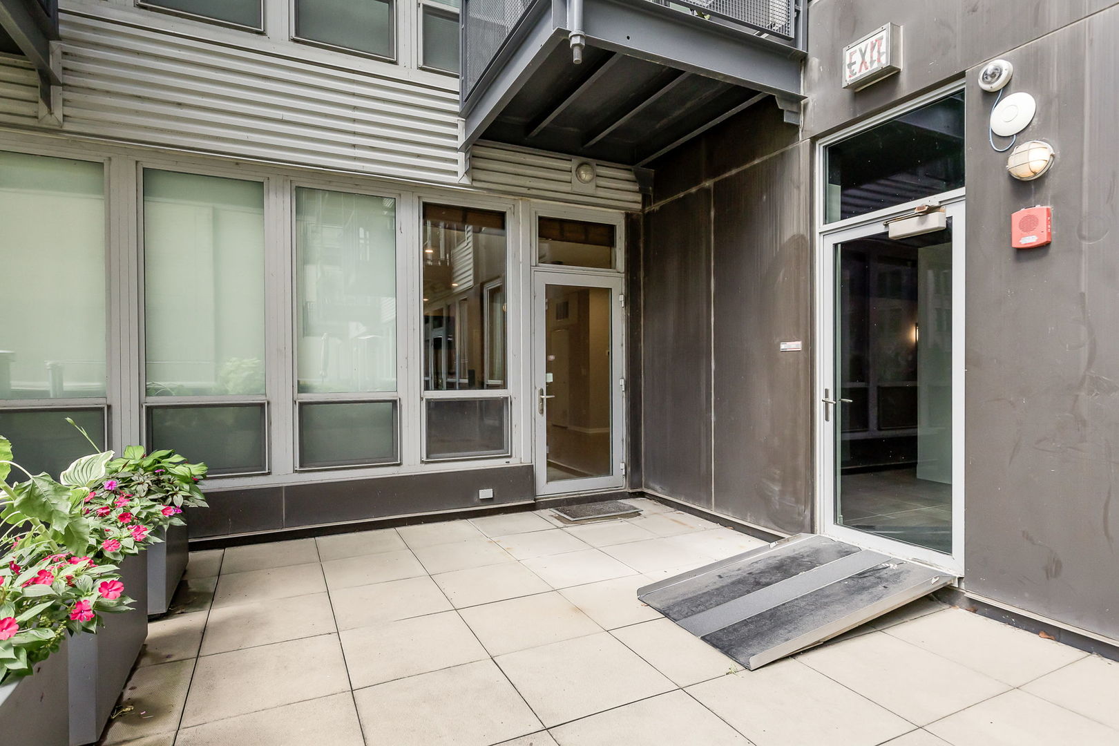 565 W Quincy Street #814, Chicago, IL 60661