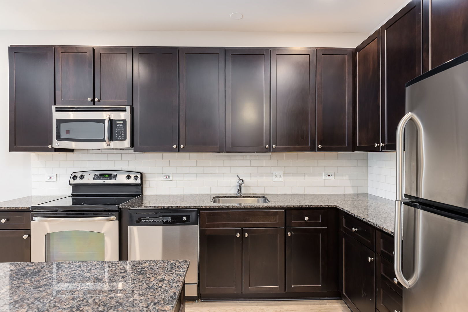 565 W Quincy Street #814, Chicago, IL 60661