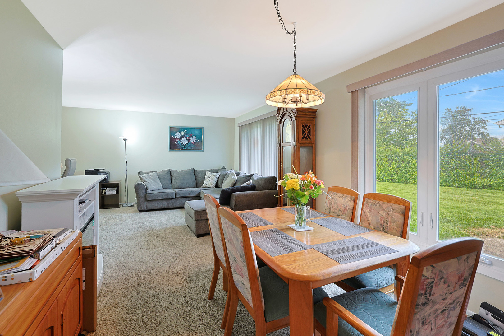 2S137 Beaumont Lane, Lombard, IL 60148
