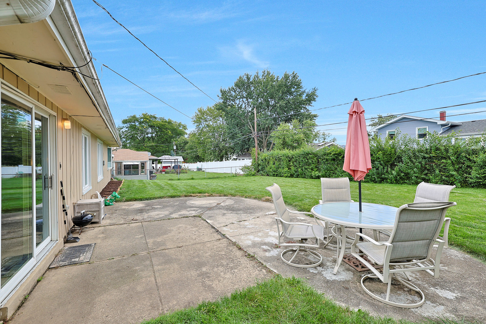 2S137 Beaumont Lane, Lombard, IL 60148
