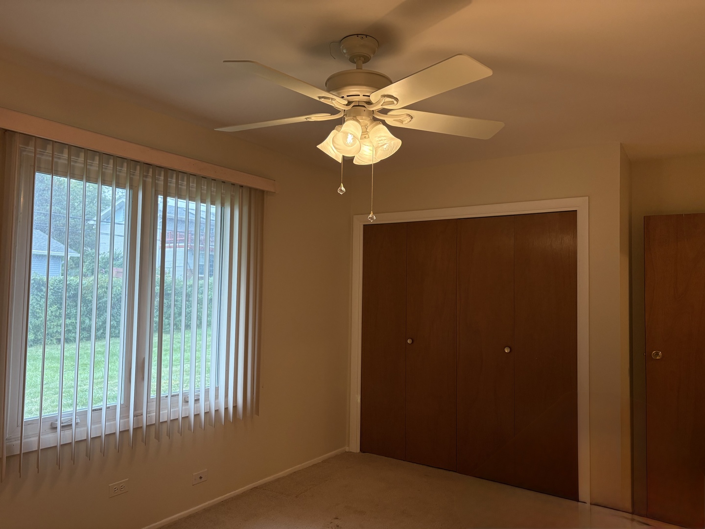 2S137 Beaumont Lane, Lombard, IL 60148