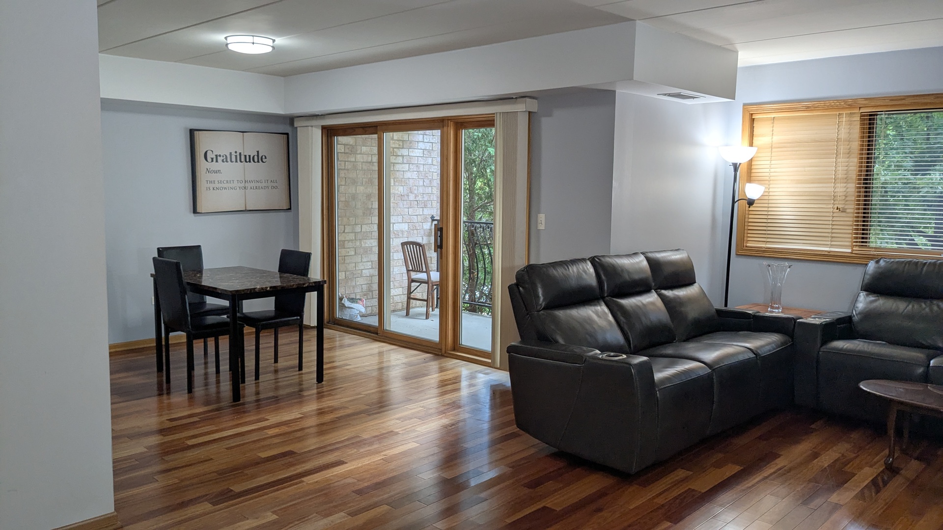 4407 Pershing Avenue #1S, Downers Grove, IL 60515
