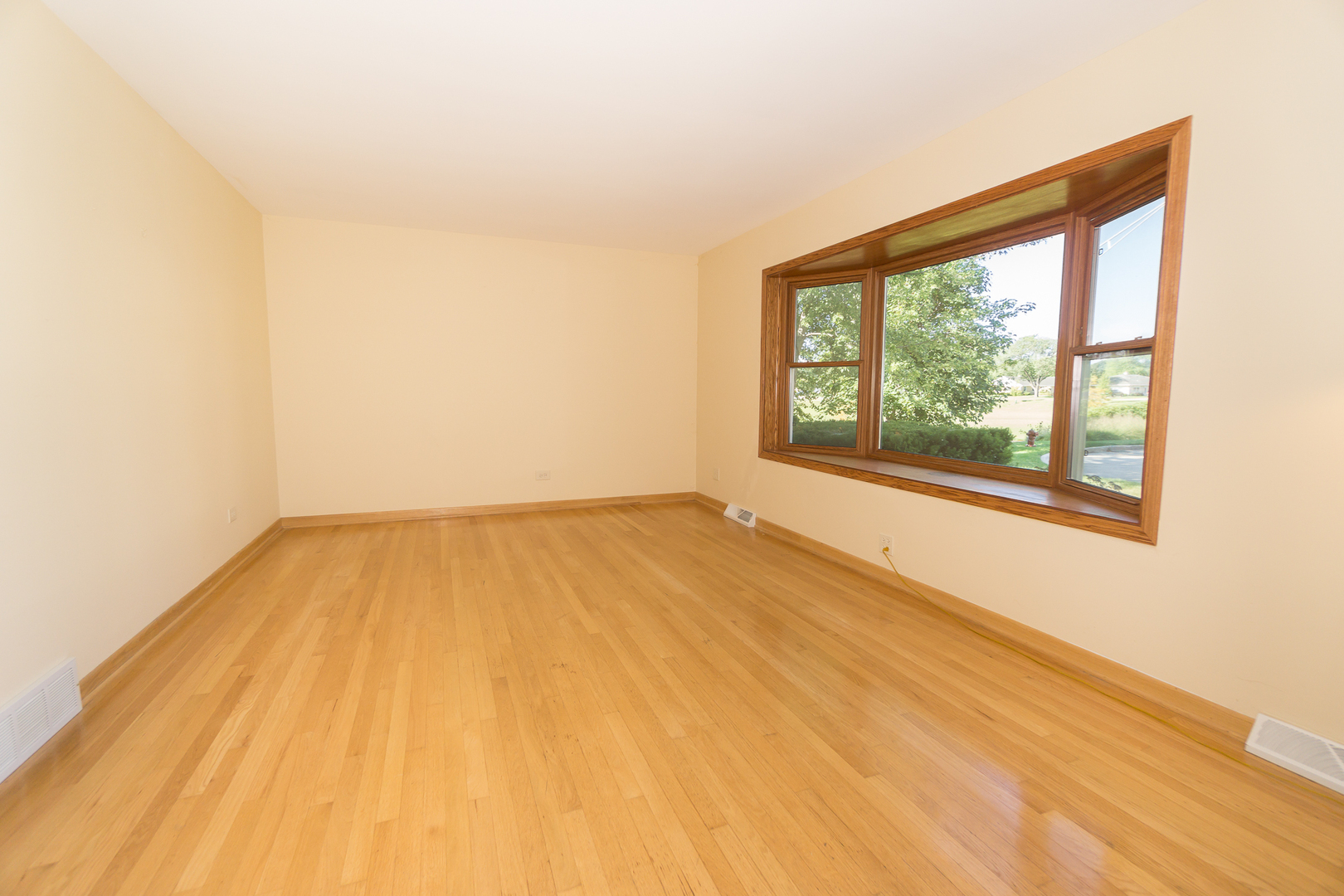 1105 S Evergreen Avenue, Arlington Heights, IL 60005