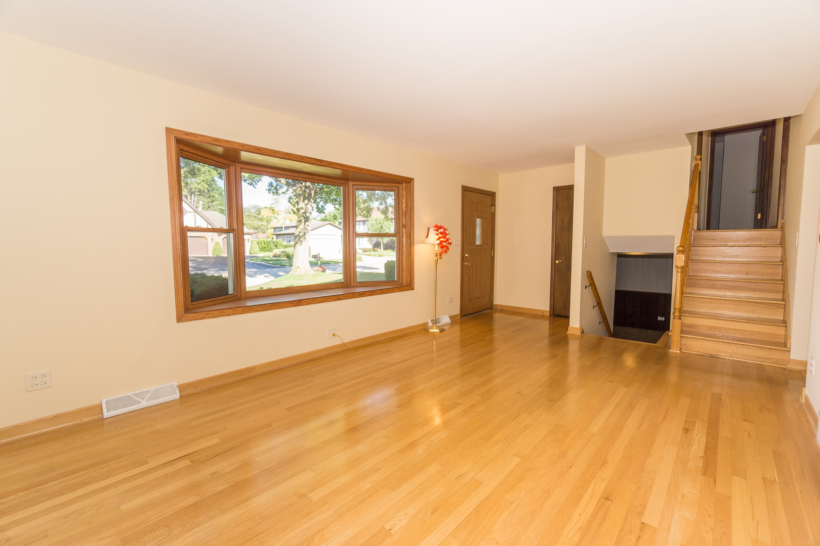 1105 S Evergreen Avenue, Arlington Heights, IL 60005