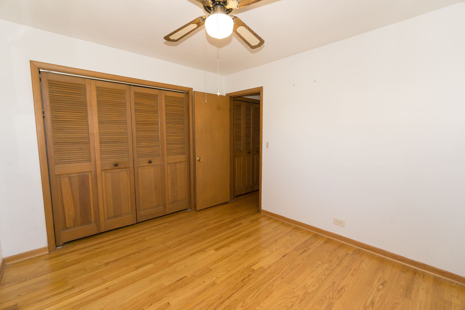 1105 S Evergreen Avenue, Arlington Heights, IL 60005