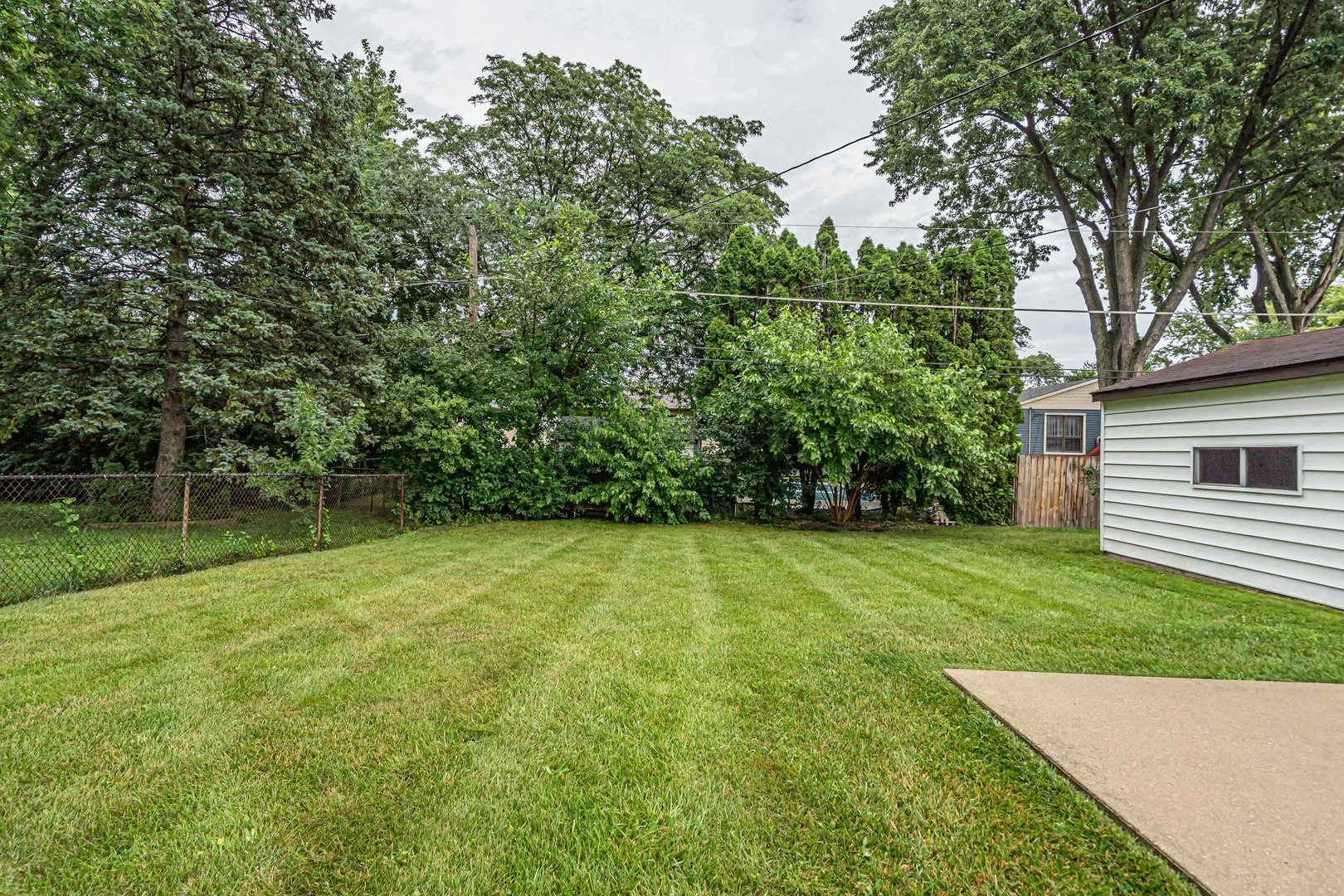 47 Willow Trail, Wheeling, IL 60090
