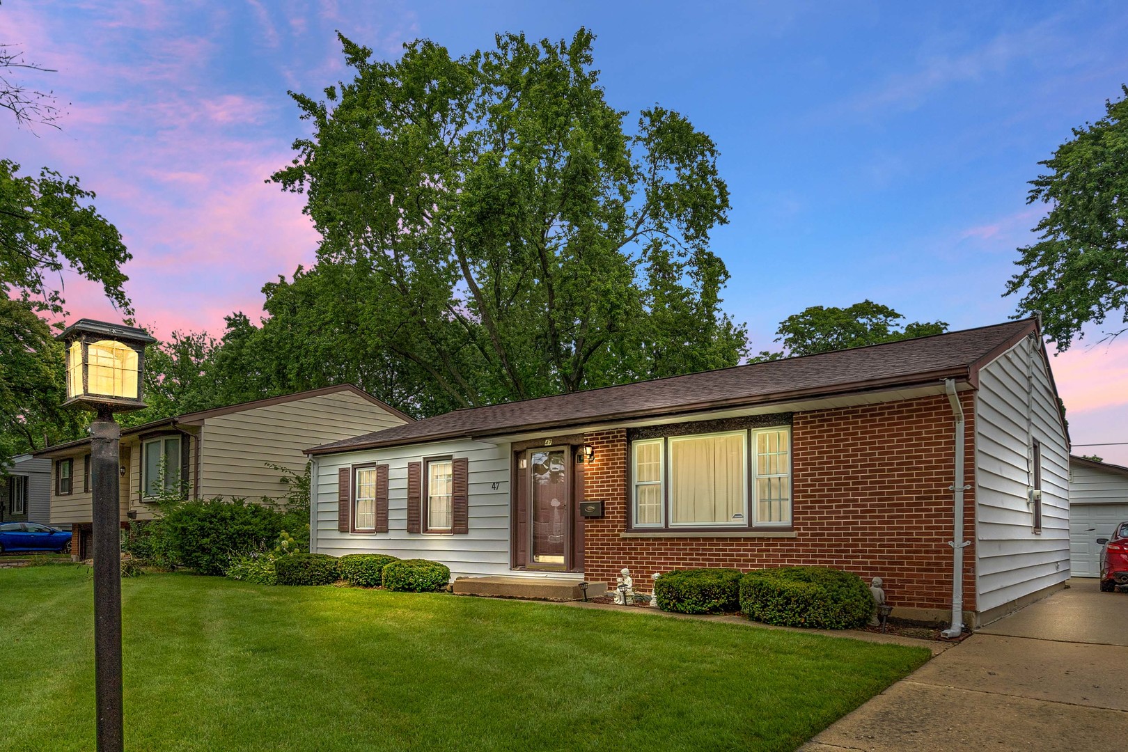 47 Willow Trail, Wheeling, IL 60090