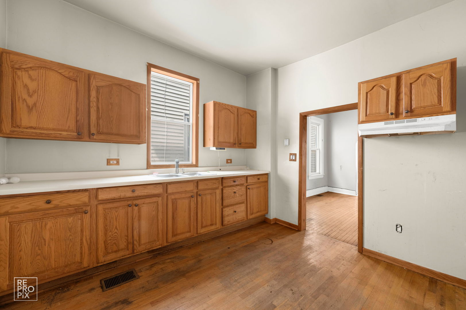 613 W 46th Place, Chicago, IL 60609