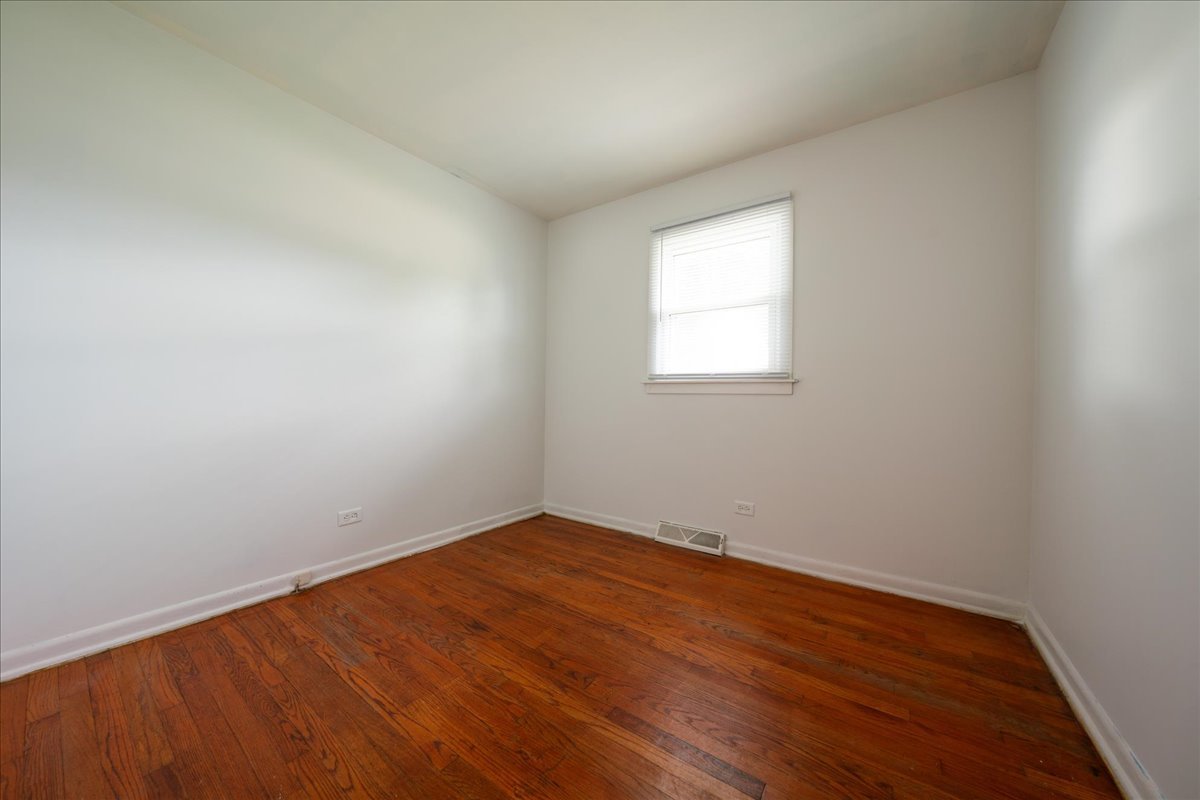 309 N Edgewood Avenue, Wood Dale, IL 60191