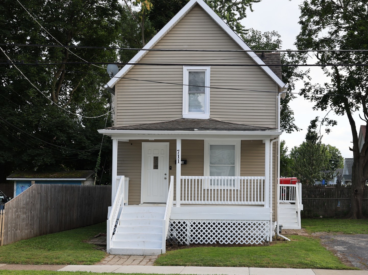 711 Franklin Street, Waukegan, IL 60085