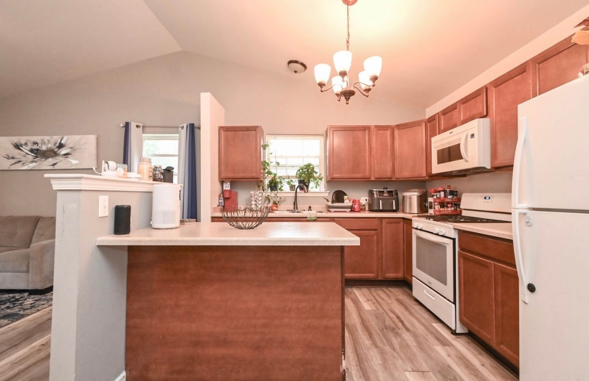1425 N Mcaree Road, Waukegan, IL 60085