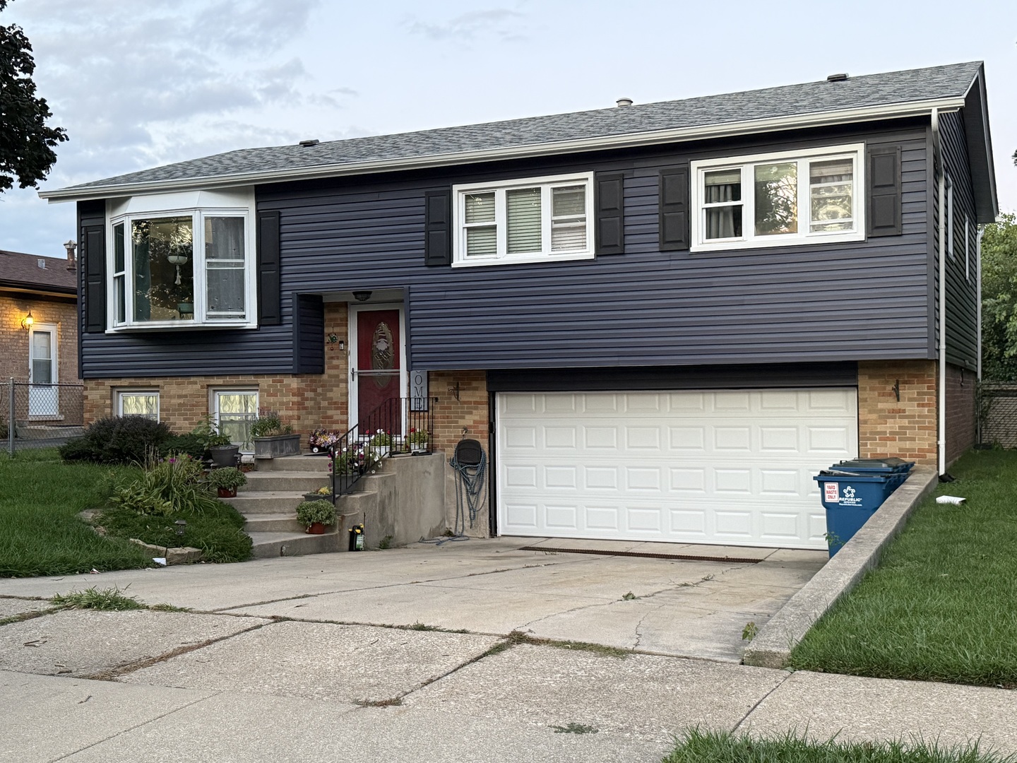 14525 Kedvale Avenue, Midlothian, IL 60445