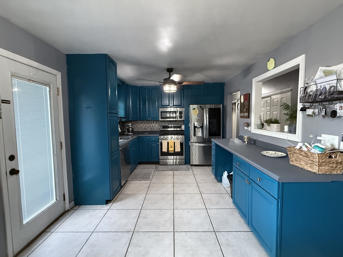 14525 Kedvale Avenue, Midlothian, IL 60445