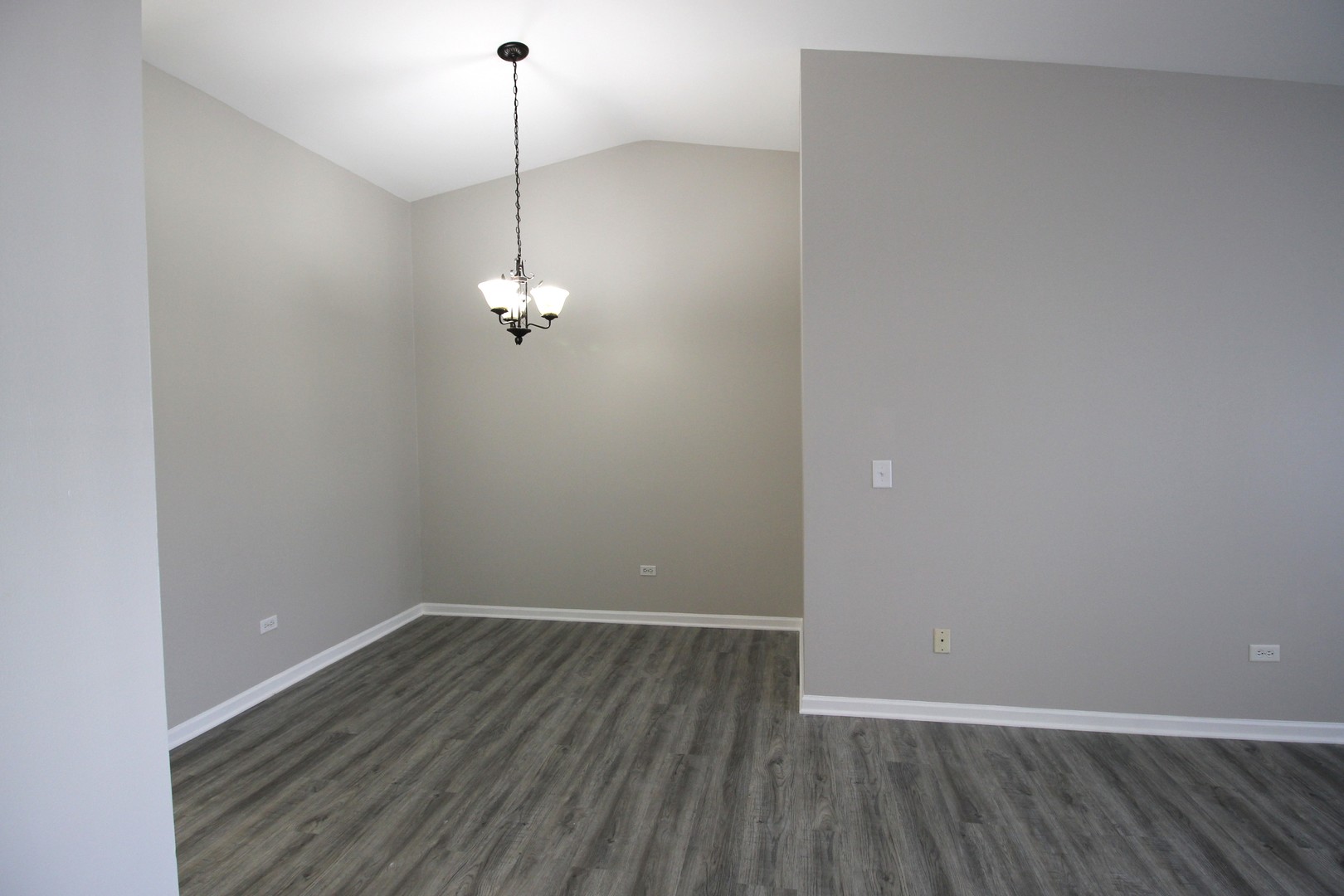 1411 Berta Drive #2N, Crest Hill, IL 60403