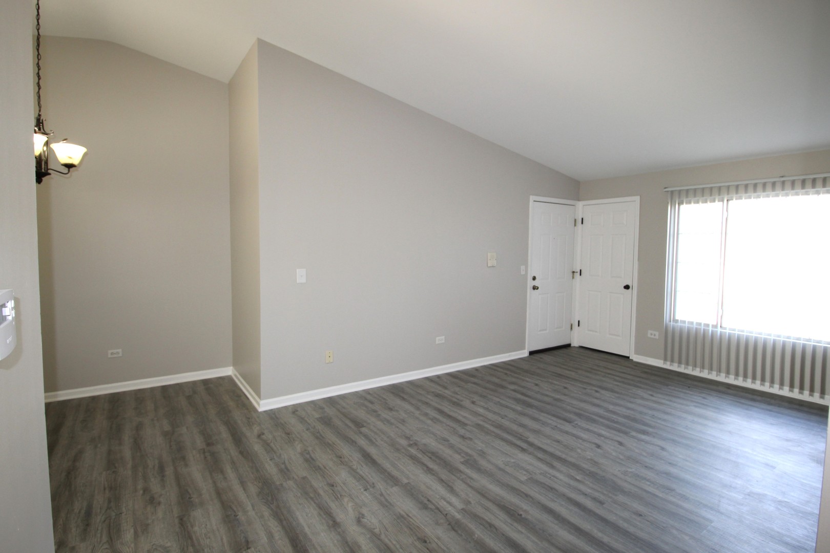 1411 Berta Drive #2N, Crest Hill, IL 60403