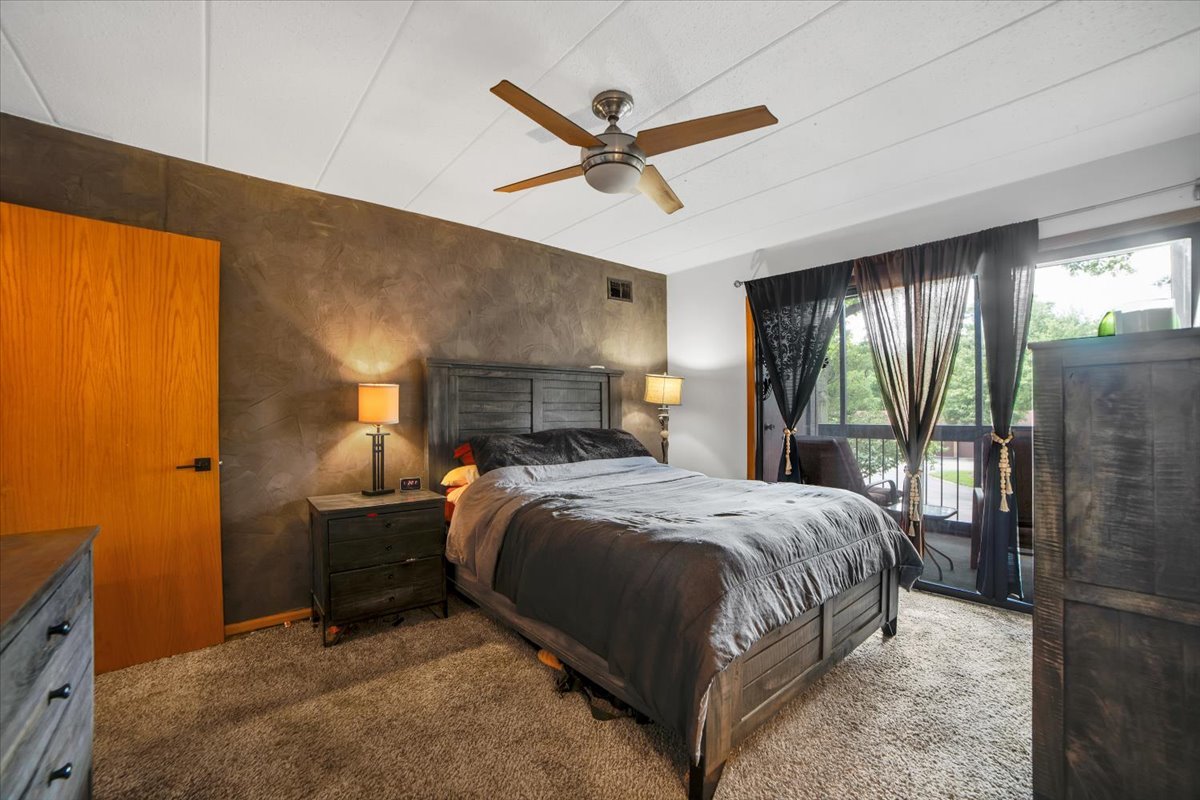 14511 Central Court #M2, Oak Forest, IL 60452