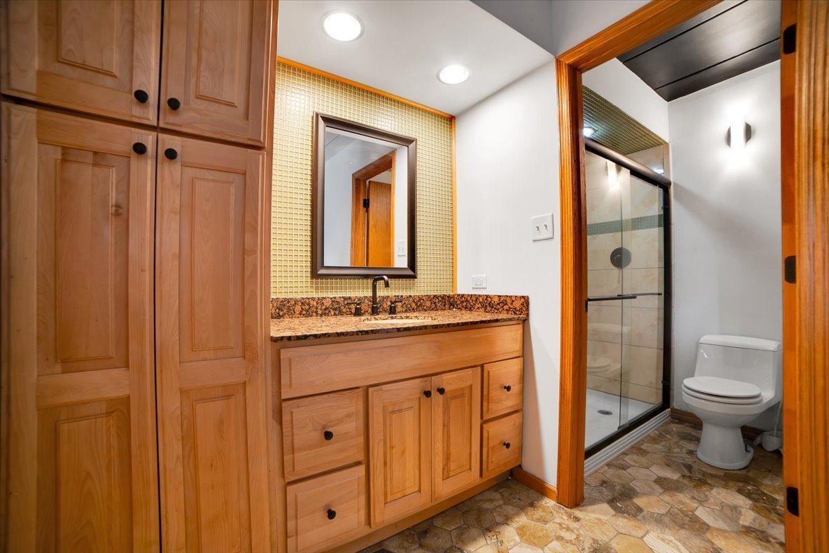 14511 Central Court #M2, Oak Forest, IL 60452