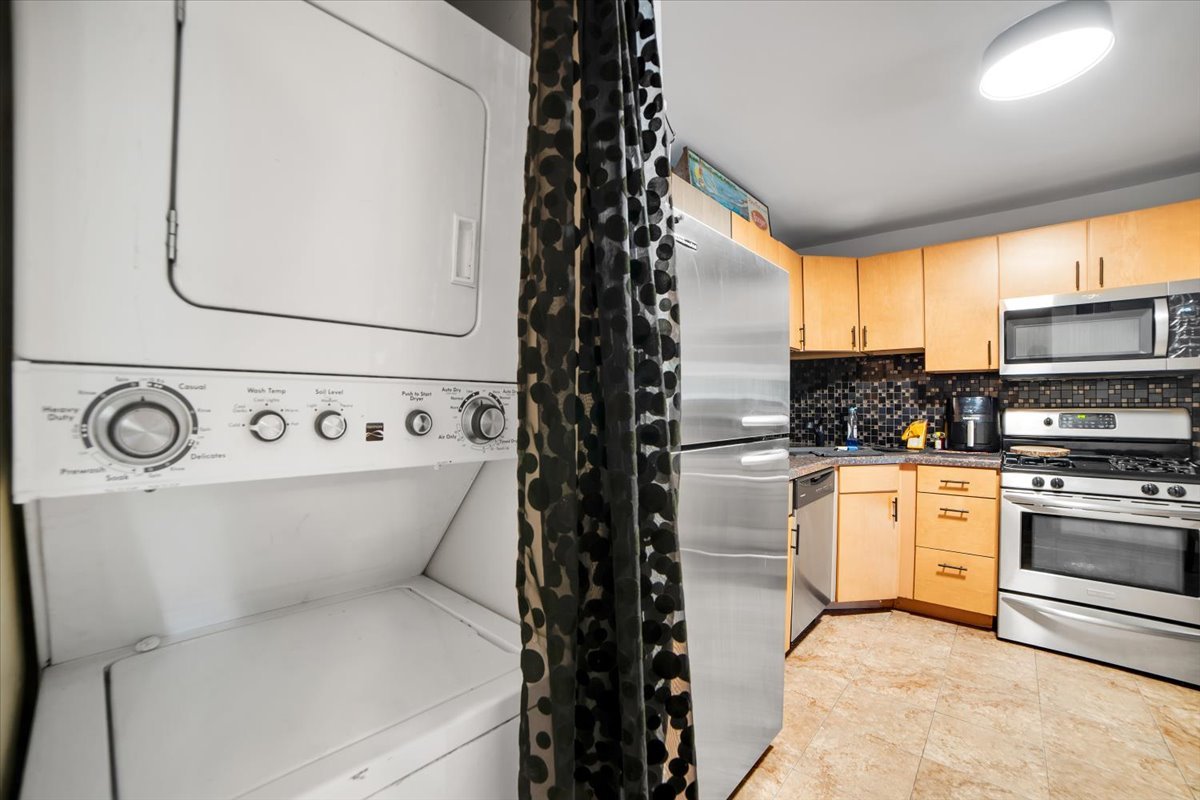 14511 Central Court #M2, Oak Forest, IL 60452