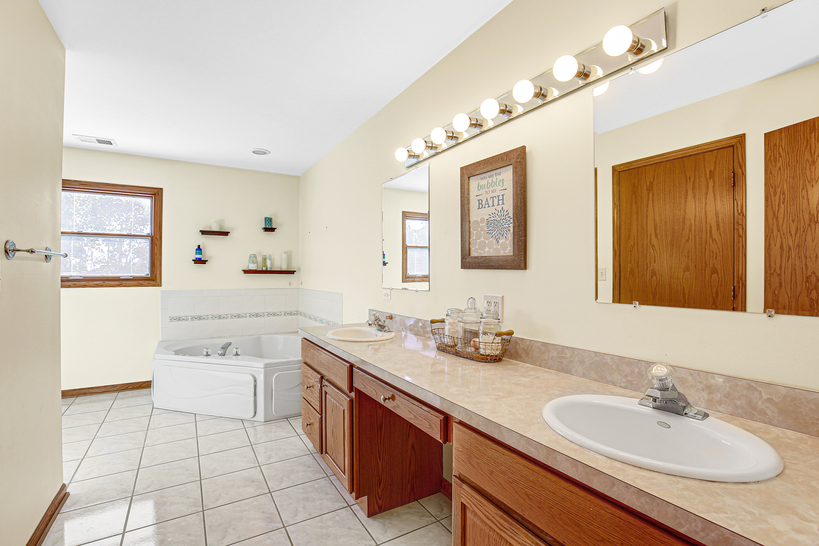 21413 Chadwick Court, Frankfort, IL 60423